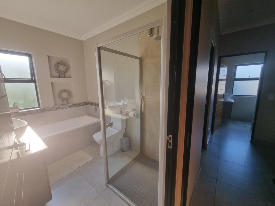 3 Bedroom Property for Sale in Ifafi North West